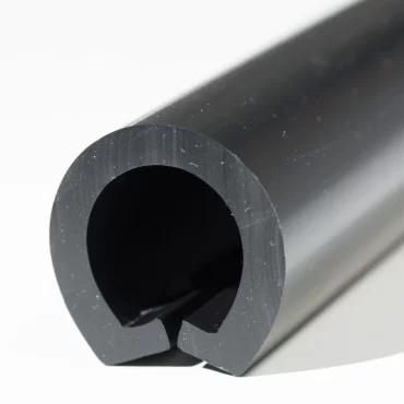 Fenderliste PVC Sort